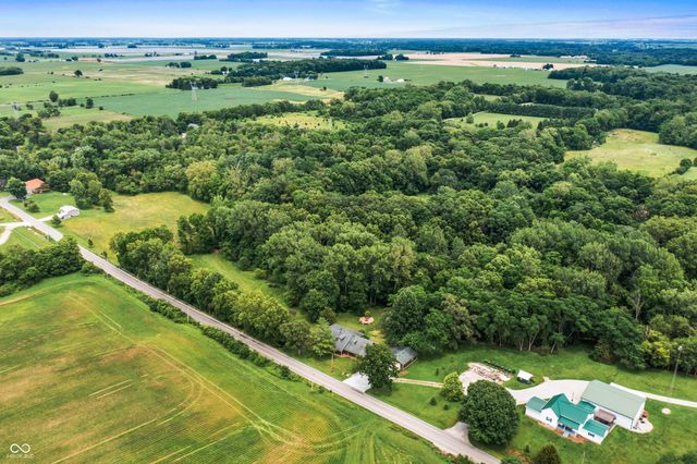 4122 N 500 E, Shelbyville, IN 46176