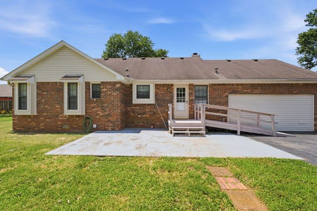 10044 Roanoke Dr, Murfreesboro, TN 37129
