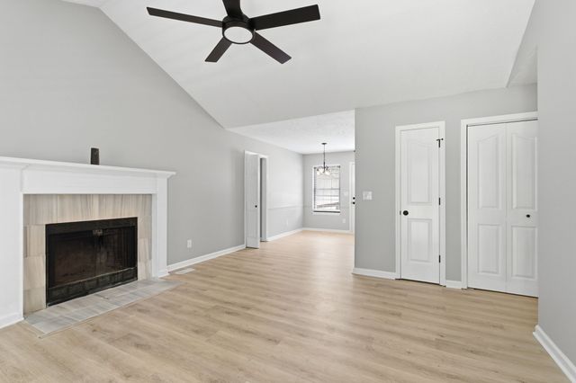 10044 Roanoke Dr, Murfreesboro, TN 37129