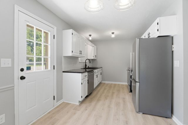 10044 Roanoke Dr, Murfreesboro, TN 37129