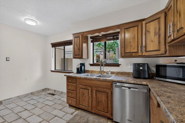 12344 Claremont Avenue NE, Albuquerque, NM 87112