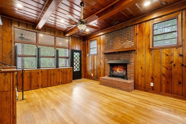 4898 COLE RD, Memphis, TN 38117