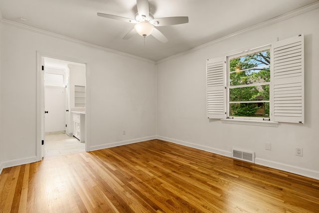 4898 COLE RD, Memphis, TN 38117