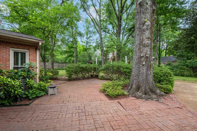 4898 COLE RD, Memphis, TN 38117