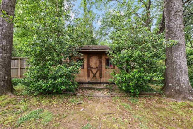 4898 COLE RD, Memphis, TN 38117