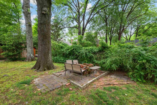 4898 COLE RD, Memphis, TN 38117