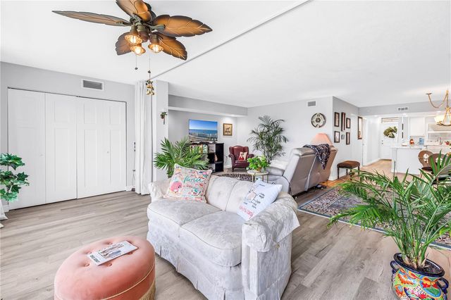 6020 SHORE BOULEVARD S 607, St Petersburg, FL 33707