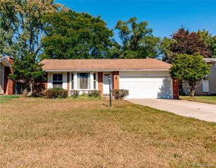 25030 Thorndyke Street, Southfield, MI 48033