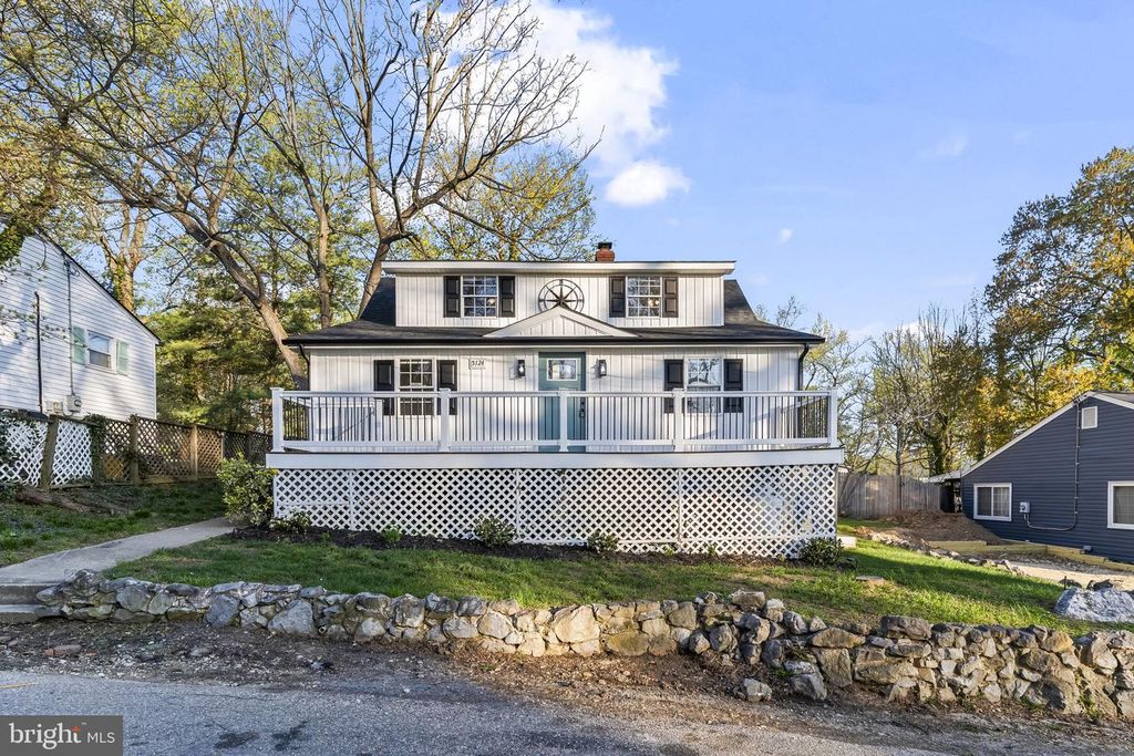 Image 2 of property listing at 1524 DOGWOOD RD, St Leonard, MD 20685