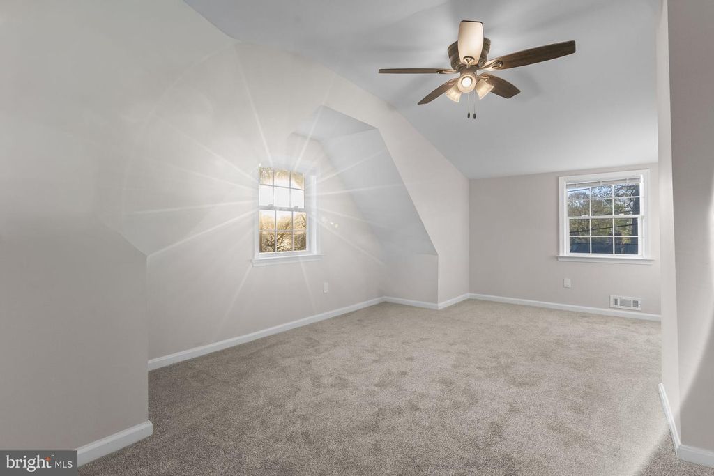 Image 25 of property listing at 1524 DOGWOOD RD, St Leonard, MD 20685