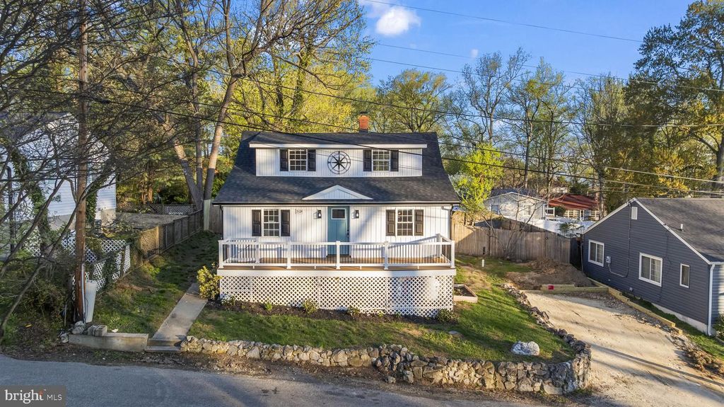 Image 3 of property listing at 1524 DOGWOOD RD, St Leonard, MD 20685