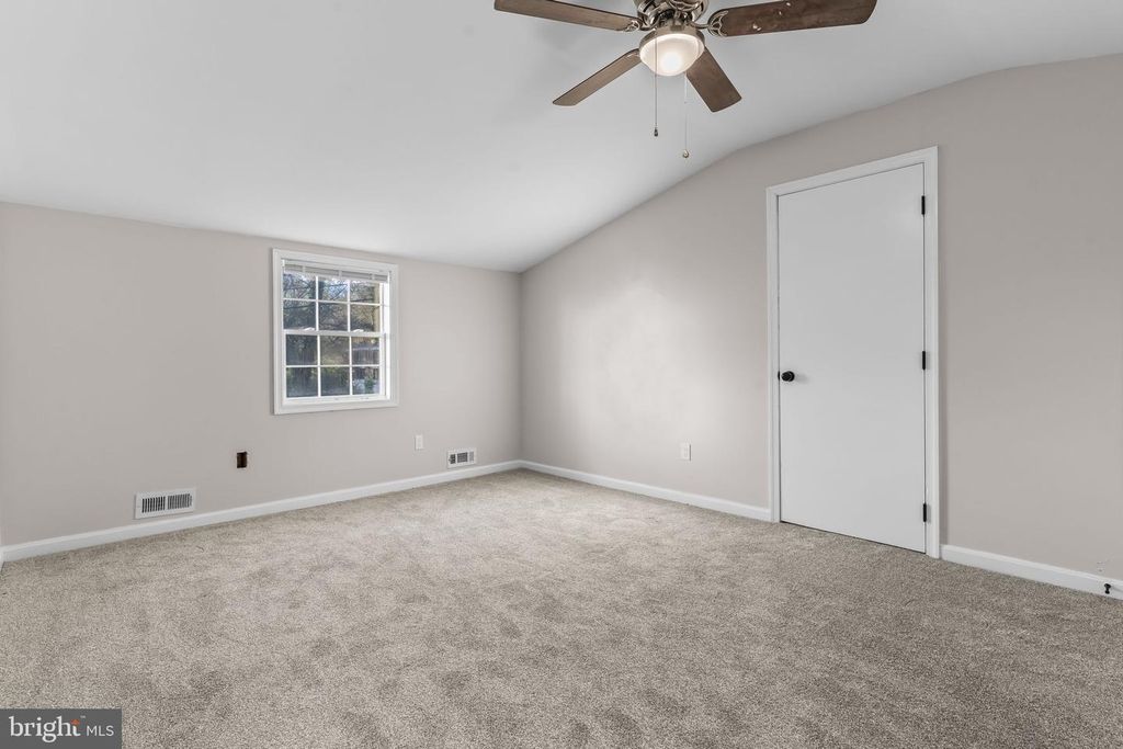 Image 31 of property listing at 1524 DOGWOOD RD, St Leonard, MD 20685