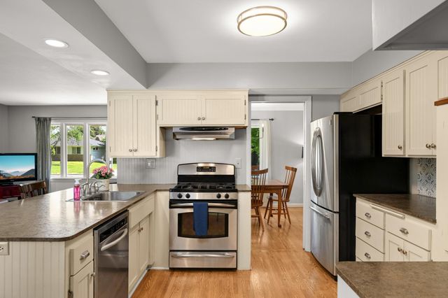 6009 Tingdale Avenue, Edina, MN 55436