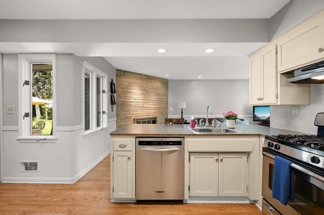 6009 Tingdale Avenue, Edina, MN 55436