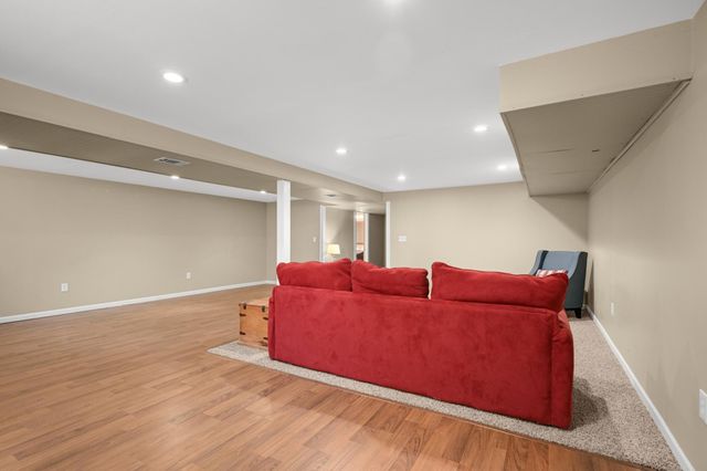 6009 Tingdale Avenue, Edina, MN 55436