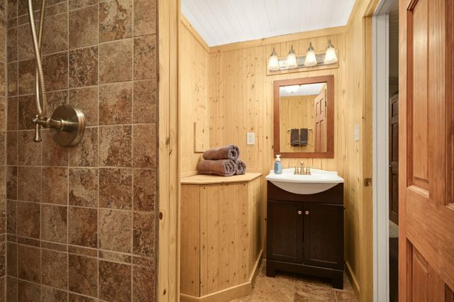 6009 Tingdale Avenue, Edina, MN 55436
