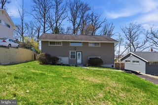 18 ABBEYVIEW AVE, Willow Grove, PA 19090