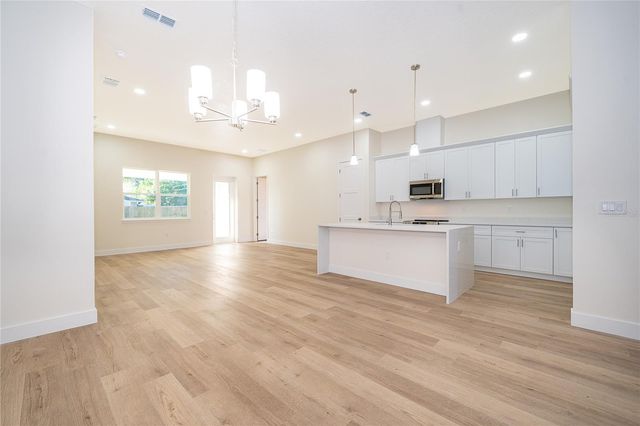 200 GOLDEN DAYS DRIVE, Casselberry, FL 32707