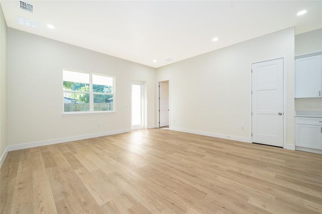 200 GOLDEN DAYS DRIVE, Casselberry, FL 32707