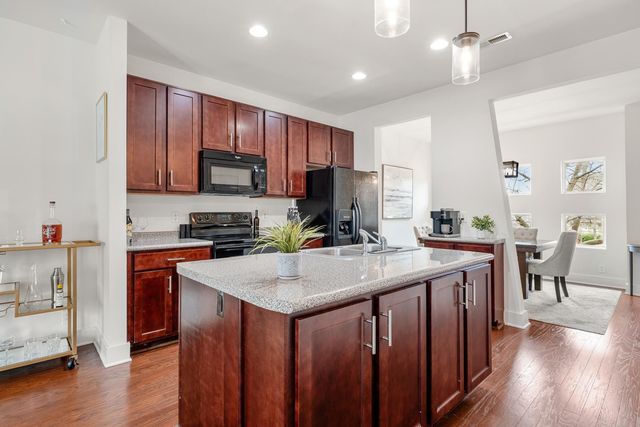 3533 Steffisburg Dr, Nashville, TN 37211