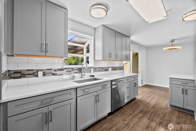 20414 20th Place W, Lynnwood, WA 98036