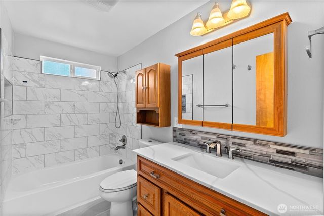 20414 20th Place W, Lynnwood, WA 98036