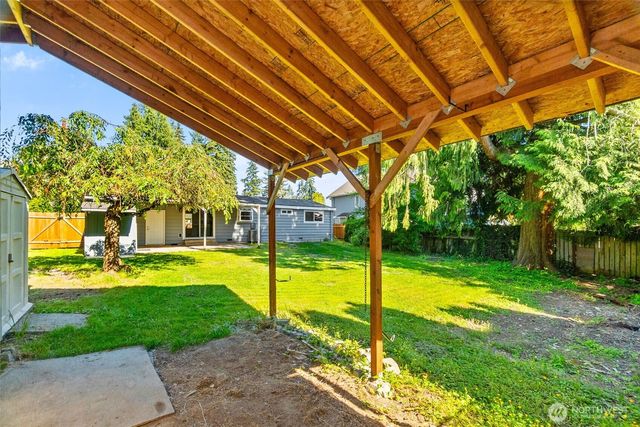 20414 20th Place W, Lynnwood, WA 98036