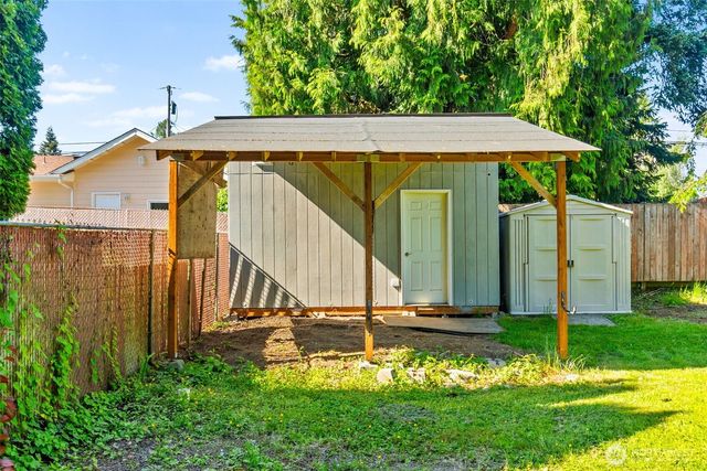 20414 20th Place W, Lynnwood, WA 98036