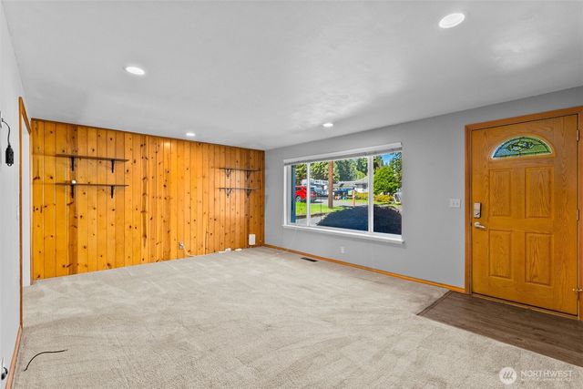 20414 20th Place W, Lynnwood, WA 98036