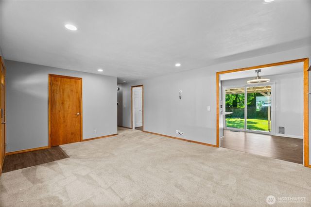 20414 20th Place W, Lynnwood, WA 98036