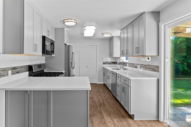 20414 20th Place W, Lynnwood, WA 98036