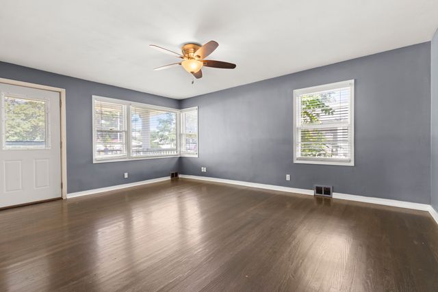 307 SUPERIOR Avenue, Machesney Park, IL 61115