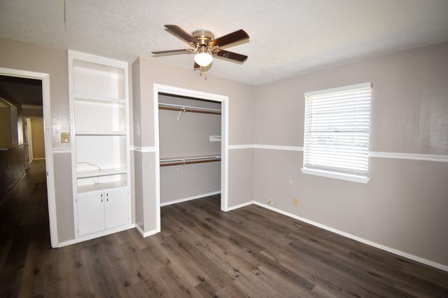 1801 S College Street, Brady, TX 76825