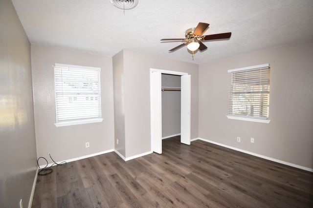 1801 S College Street, Brady, TX 76825