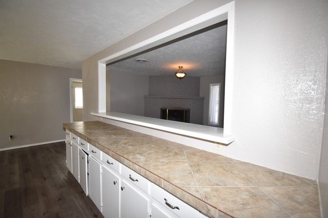 1801 S College Street, Brady, TX 76825