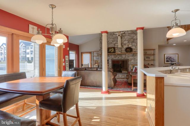 23 S ZINNS MILL RD, Quentin, PA 17083