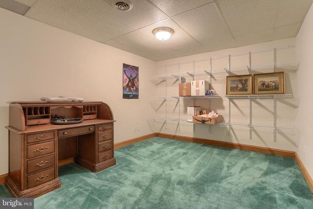 23 S ZINNS MILL RD, Quentin, PA 17083