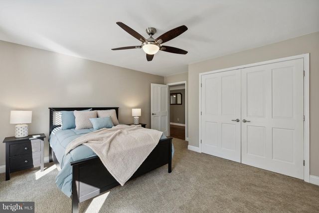 1284 COBBLE POND WAY, Vienna, VA 22182