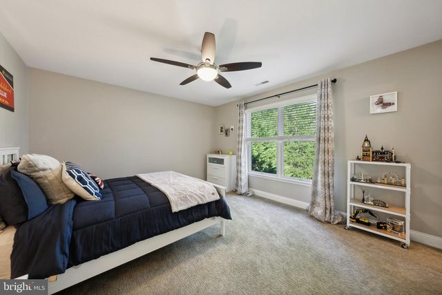 1284 COBBLE POND WAY, Vienna, VA 22182