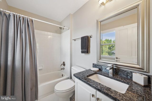 1284 COBBLE POND WAY, Vienna, VA 22182
