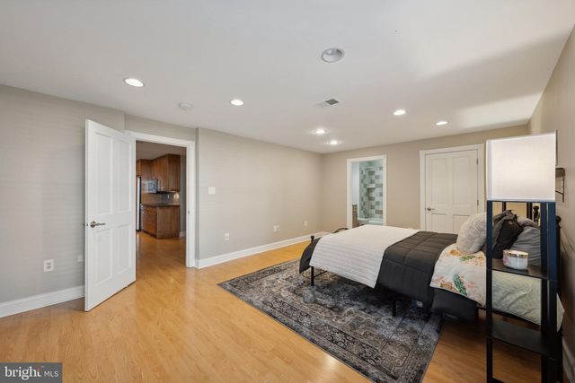 1284 COBBLE POND WAY, Vienna, VA 22182