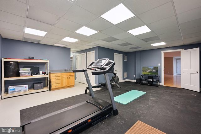 1284 COBBLE POND WAY, Vienna, VA 22182