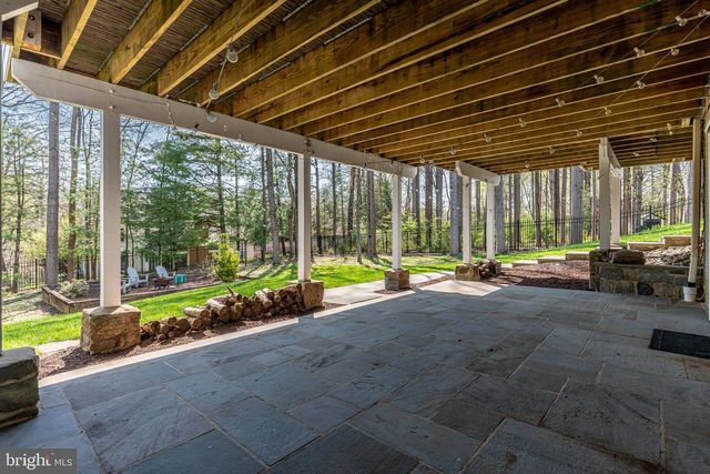 1284 COBBLE POND WAY, Vienna, VA 22182