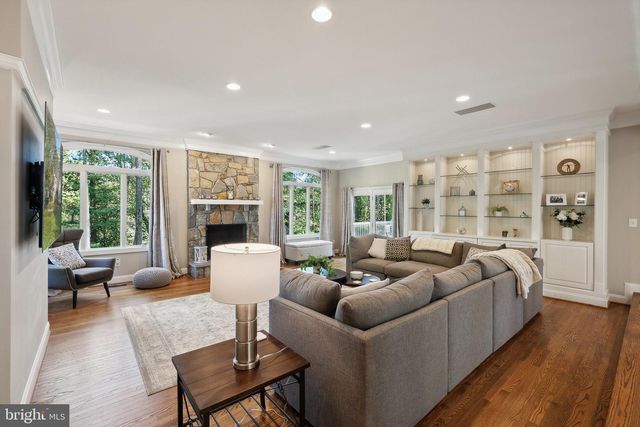 1284 COBBLE POND WAY, Vienna, VA 22182