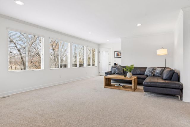 3812 W 57th Street, Edina, MN 55410