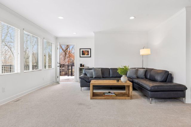 3812 W 57th Street, Edina, MN 55410