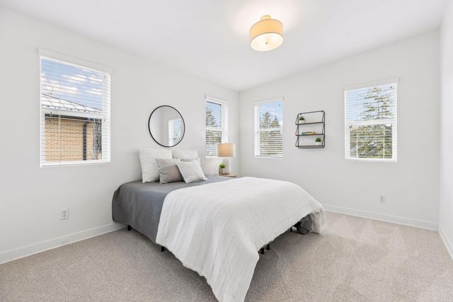 3812 W 57th Street, Edina, MN 55410