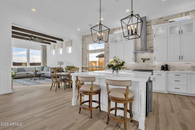 2523 E PRESIDIO Street, Mesa, AZ 85213