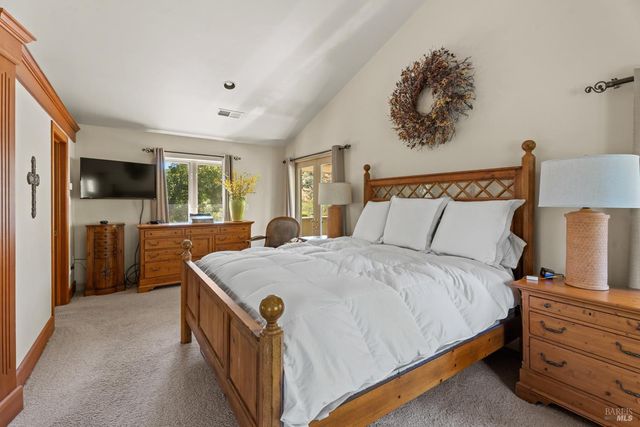 800-850 Boonville Rd, Ukiah, CA 95482