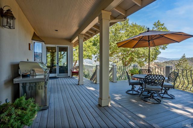 800-850 Boonville Rd, Ukiah, CA 95482